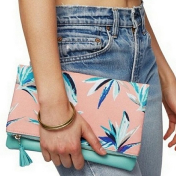 Anthropologie Rachel Pally Foldover Vegan clutch - Picture 2 of 16